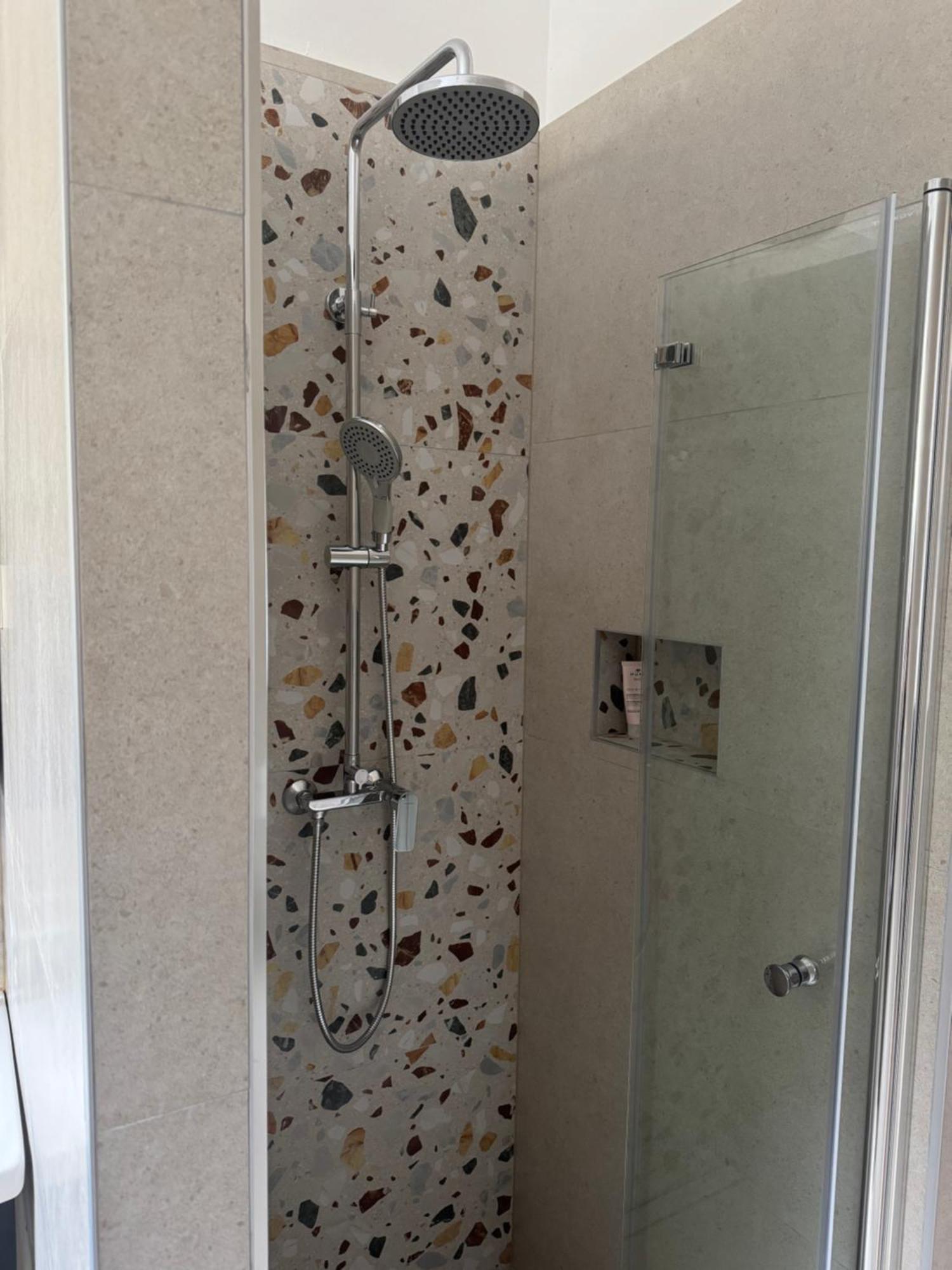 Studio Apartman Thalia 萨格勒布 外观 照片