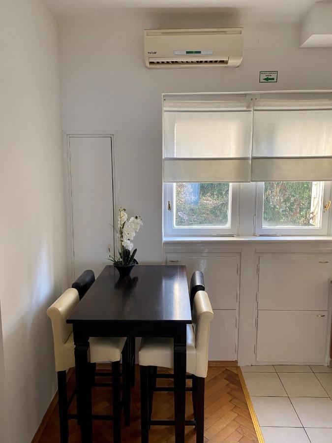 Studio Apartman Thalia 萨格勒布 外观 照片