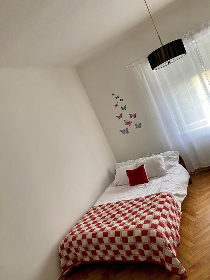 Studio Apartman Thalia 萨格勒布 外观 照片