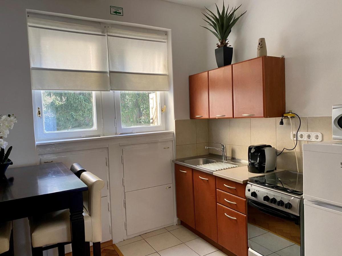 Studio Apartman Thalia 萨格勒布 外观 照片